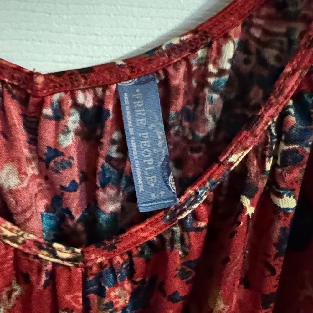 Free People Red Floral Babydoll top - Picture 2 of 8